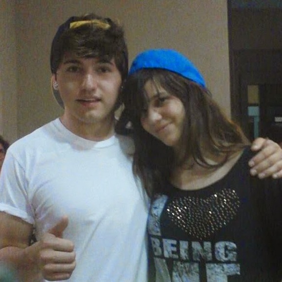 Meet your Posher, Brooke - Picture 1 of 1